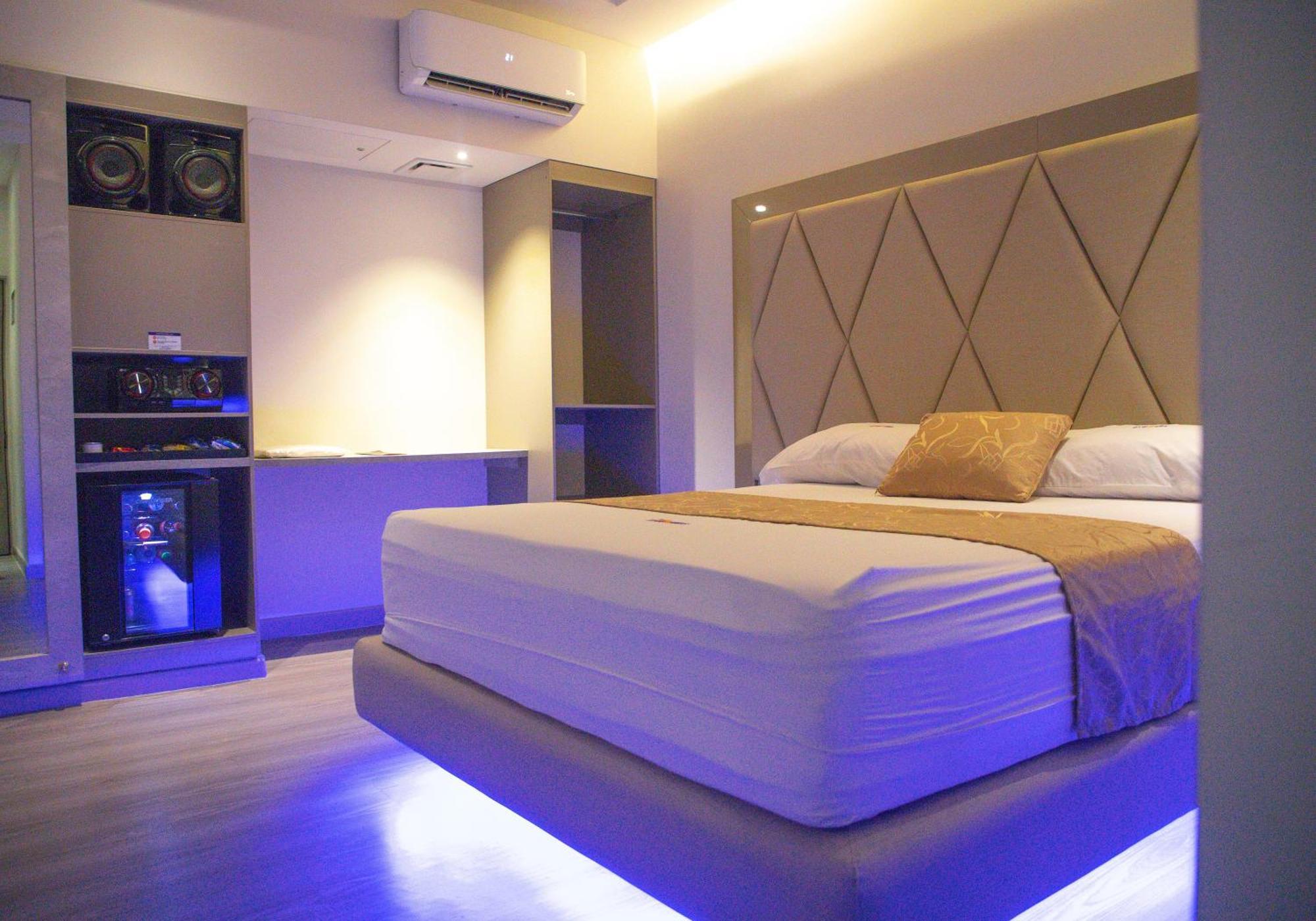 Hotel Byhours Circunvalar - Adults Only Барранкилья Экстерьер фото